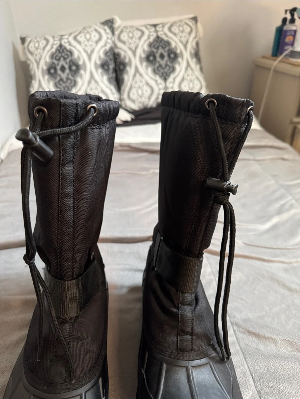 Kamik Black Waterproof Insulated Snow Boots for Men Sz 9M